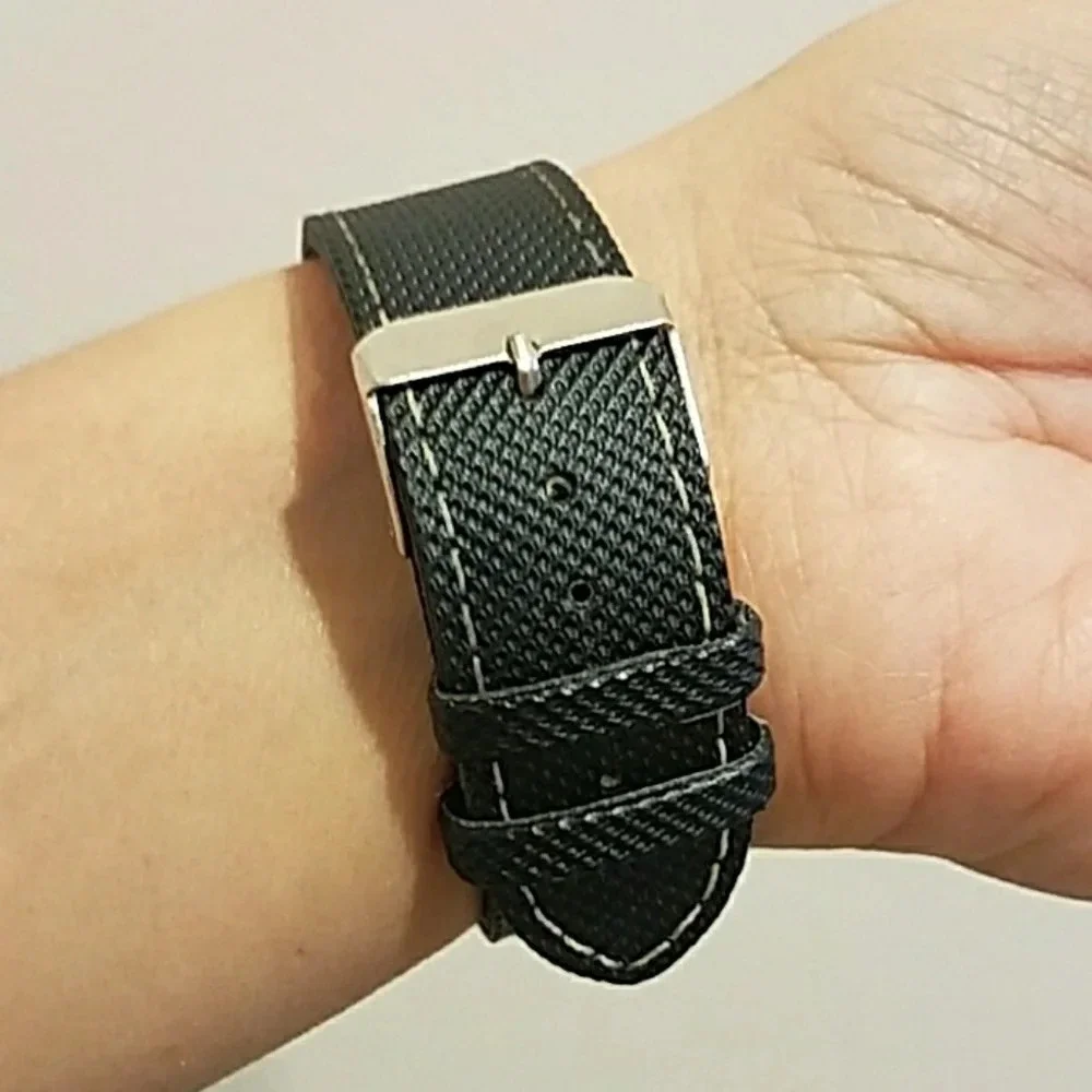 QUARTZ Long Vision Black Watch!.